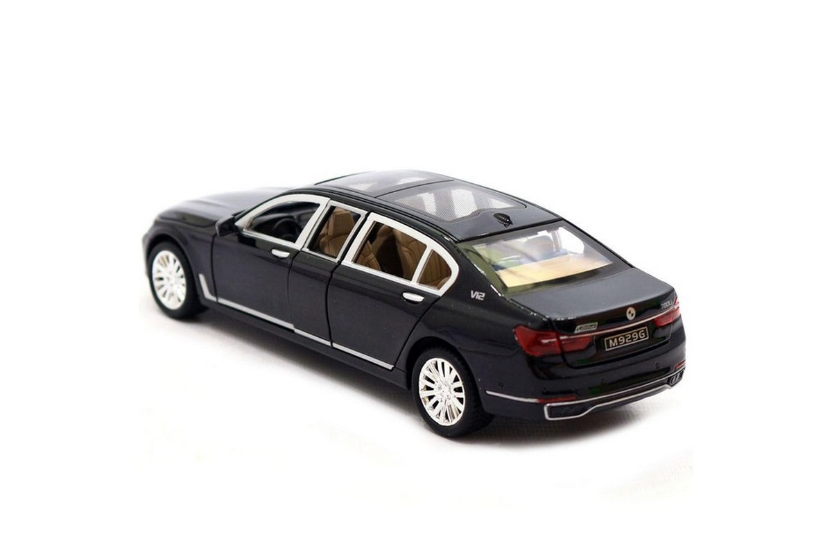 Автомодель автомобиля BMW 760 7695(Black) свет, звук, открывающаяся дверь