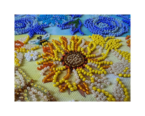 Набір для вишивання бісером "Завжди у серці" AB-871 33х32 см