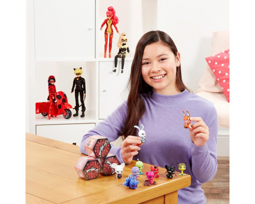 Фігурка Леді Баг та Супер-Кіт "Коробочка-сюрприз з Квами" Miraculous 50500 іграшка в асортименті