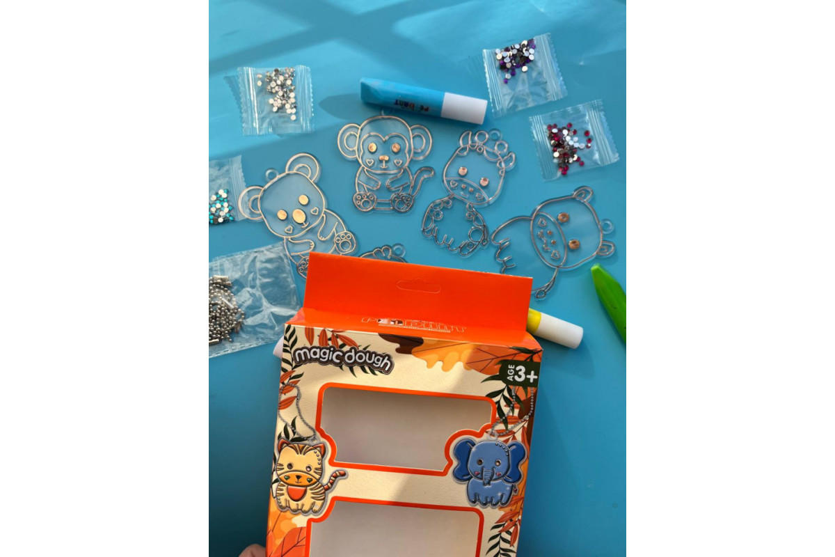 Набор для творчества "Magic dough" 5040-43-50(Orange) формы для брелков, стразы, краски