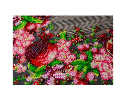 Набір для вишивання бісером "Червоні гранати" AB-890 на натуральному полотні