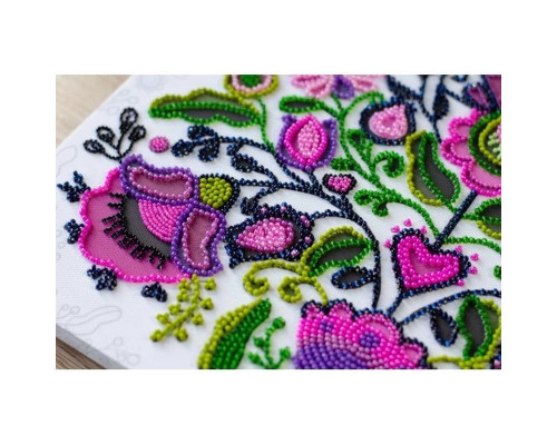 Набір для вишивання бісером "Пам'ятаючи традиції" AB-909 на натуральному полотні