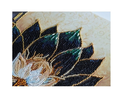 Набір для вишивання бісером "Мрій розквітати" AB-917 на натуральному полотні