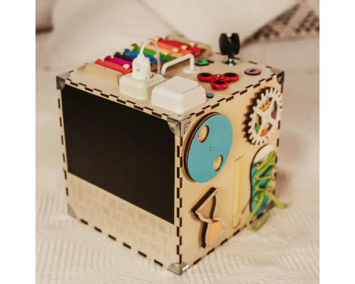 Розвиваюча іграшка Бізікуб Temple Group TG200126 30х30х30см Натуральний