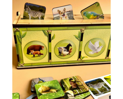 Настольная развивающая игра "Виды животных" Ubumblebees (ПСФ110) PSF110 комодик-сортер