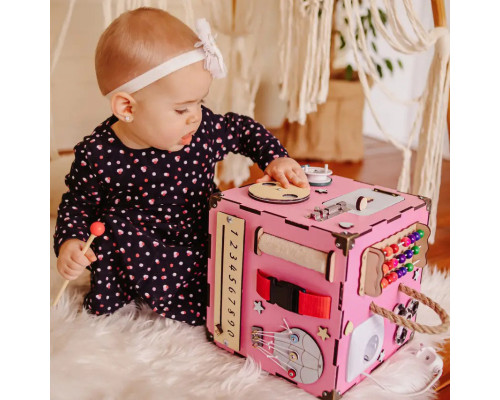 Развивающая игрушка Бизикуб Temple Group TG200162 23х23х23 см Розовый