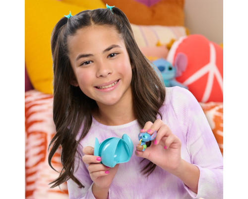 Фигурка-сюрприз в капсуле "Стич со вкусняшками" STITCH 46288 серии "Feed Me" игрушка 4 см