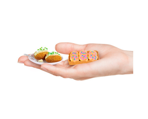 Игровой набор для творчества "Создай кафе"  MGA's Miniverse 505396 серии "Mini Food 3"