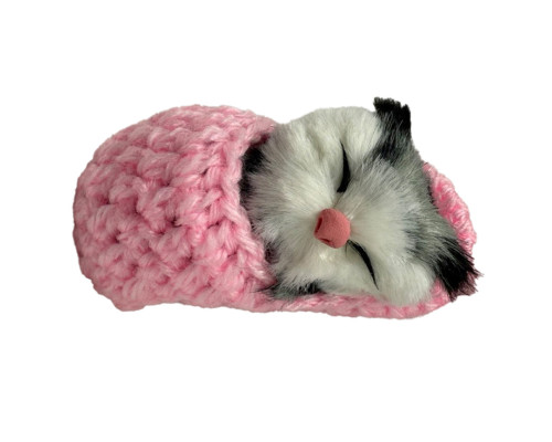 Дитячий антистрес "Котик спить у в'язаній тапочці" MM418(Pink)