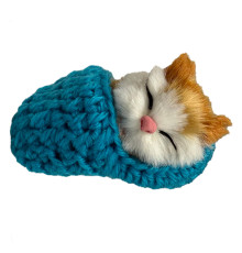 Дитячий антистрес "Котик спить у в'язаній тапочці" MM418(Blue)