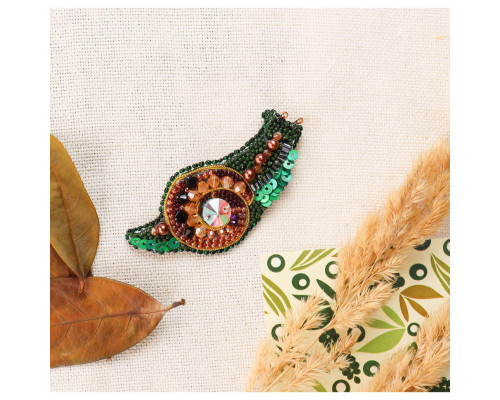 Набір для вишивання бісером прикраси "Смарагдовий равлик" AD-238 на натуральному полотні