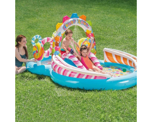 Детский надувной игровой центр "Территория сладостей" 57149 с горкой