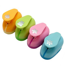 Фігурний діркопробивач 315302 в асортименті, універсальний