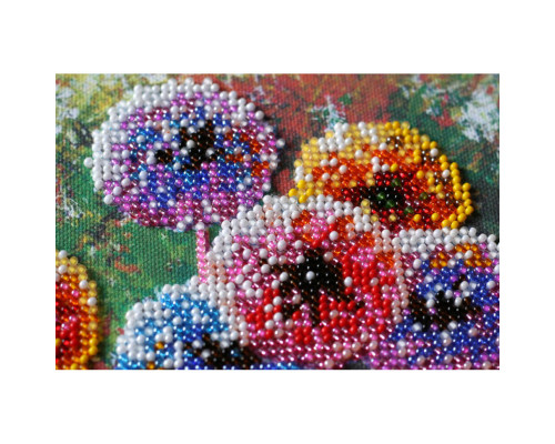 Набір-міді для вишивання бісером "Різнокольорові кулі" AMB-017 20х20 см