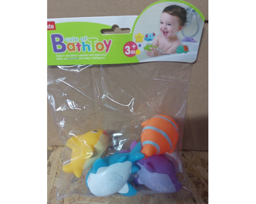 Дитячі іграшки для купання "Акули" SQ22013-5 набір 4 штучки, від 6 см