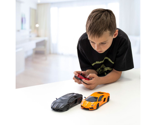 Автомобиль на радиоуправлении LAMBORGHINI AVENTADOR LP 700-4 KS DRIVE 124GLBO светятся фары